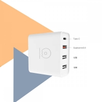 WUW C111 4 Port Adaptör